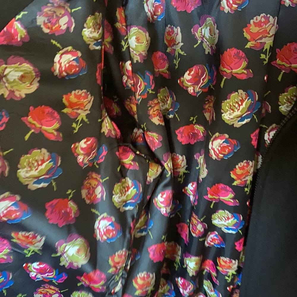 Women’s Coat - Picture 5 of 5